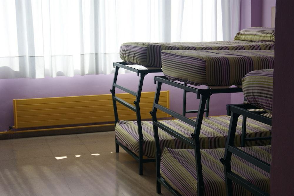 Residencia Albergue Jaca Bagian luar foto